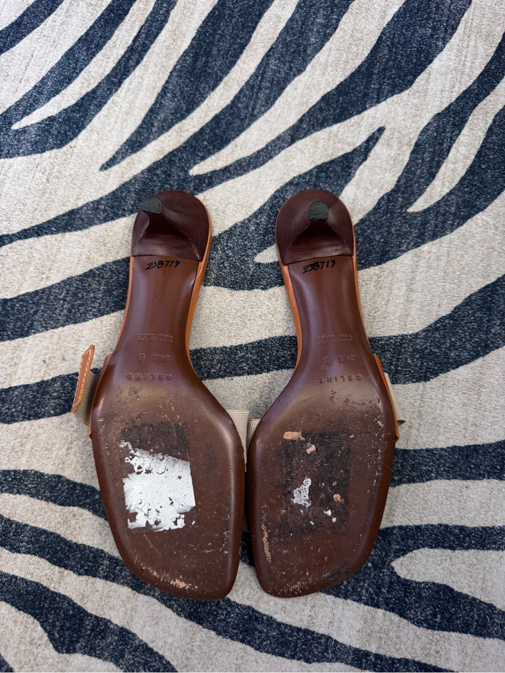 Celine Vintage Buckle Mule Kitten Heels Tan Beige Size 39.5 - Picture 3 of 3